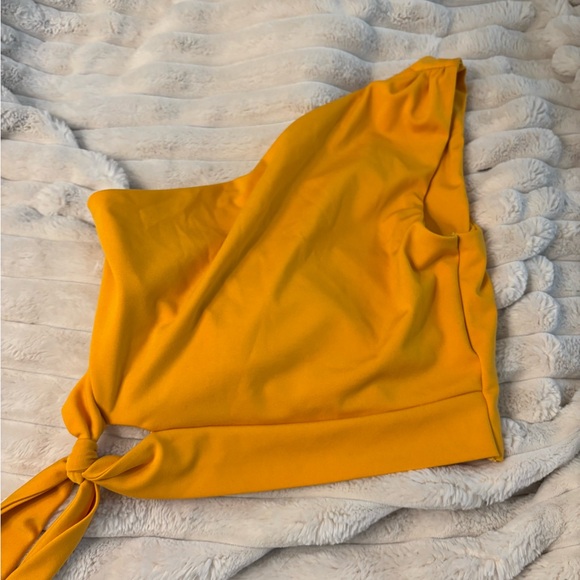 Tank top bundle - Picture 9 of 13